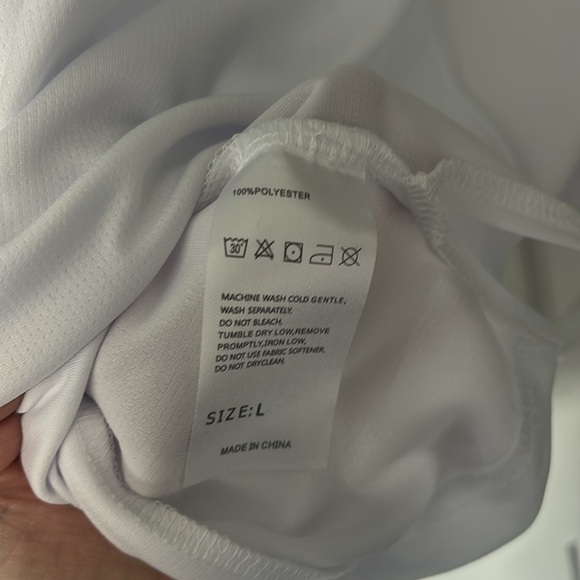 White Sleeveless Women's Golf Top - Picture 7 of 7